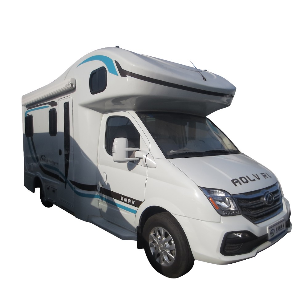 Maxus Van Mengendarai Motor